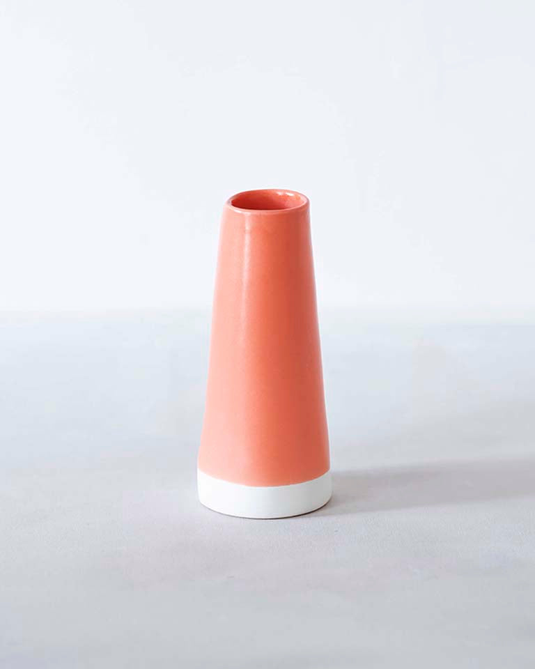 Porceclain Satin Vase - Small / Vase - Petit Porcelaine